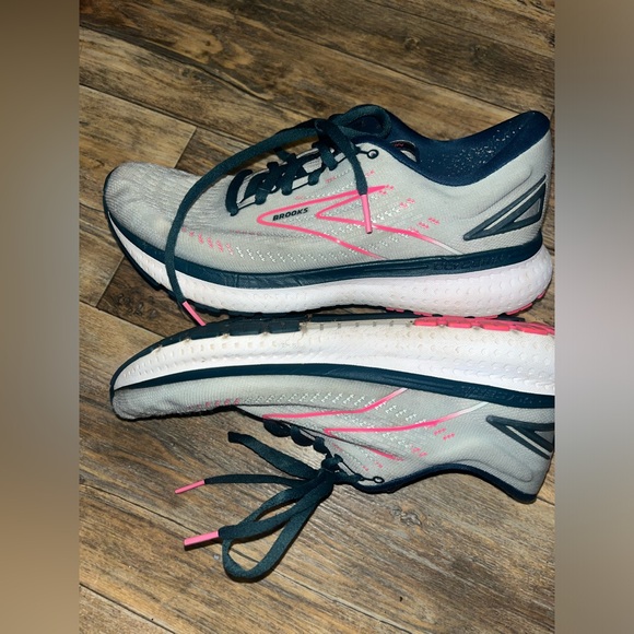 SOLD - Picture 1 of 6